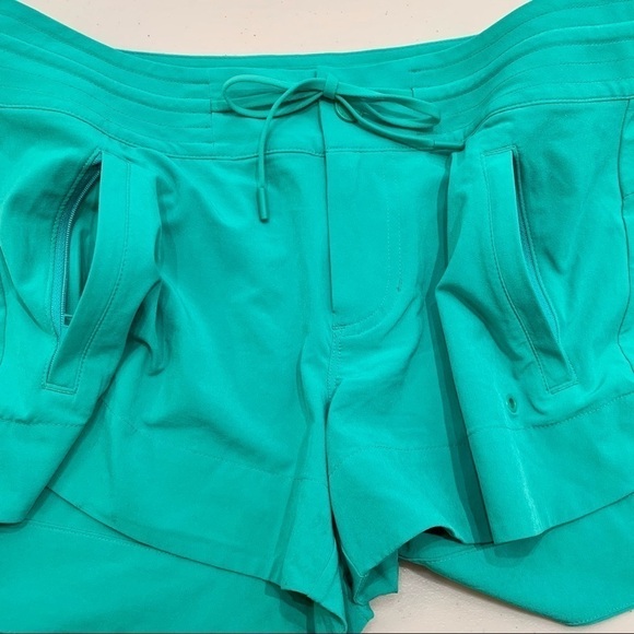 Athleta Shorts Adult Size 2 Green Activewear Running Zipper Pocket Women - Picture 4 of 6